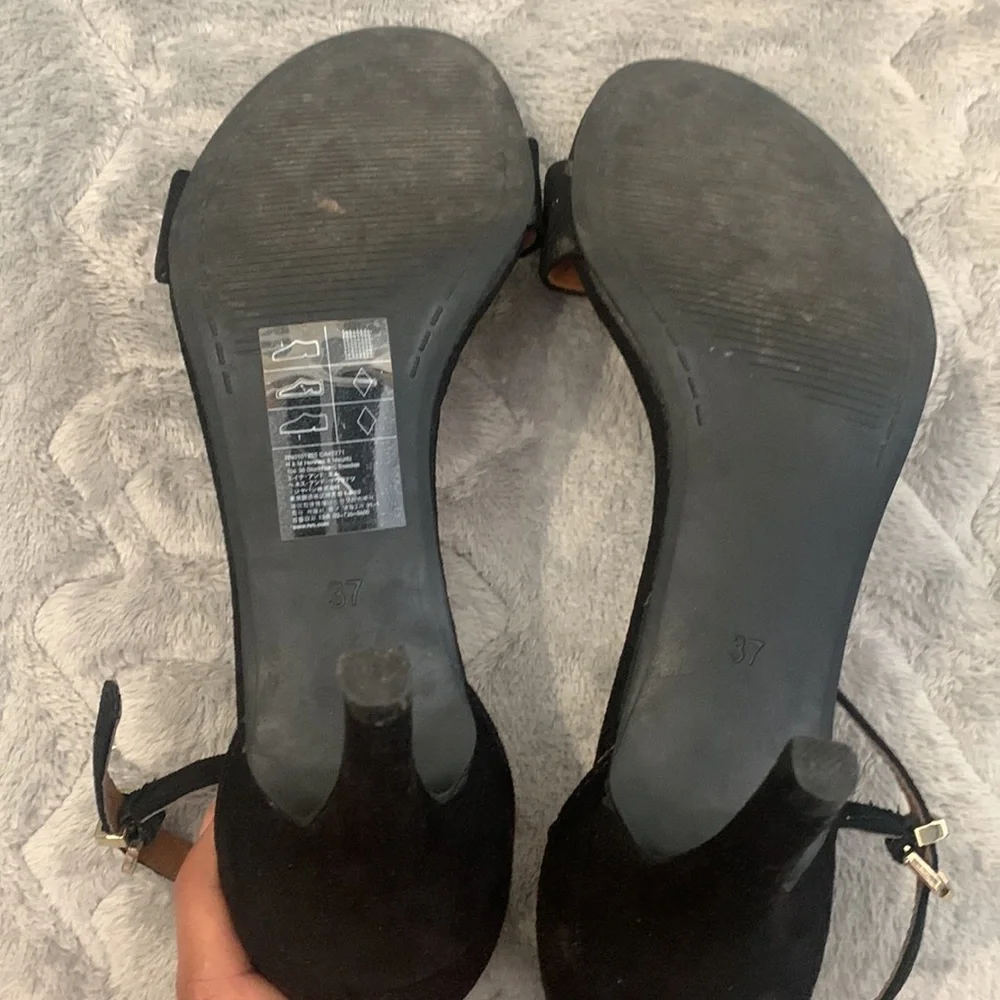 H&M Black Stilettos 👠 *FIXED PRICE* - Picture 6 of 6